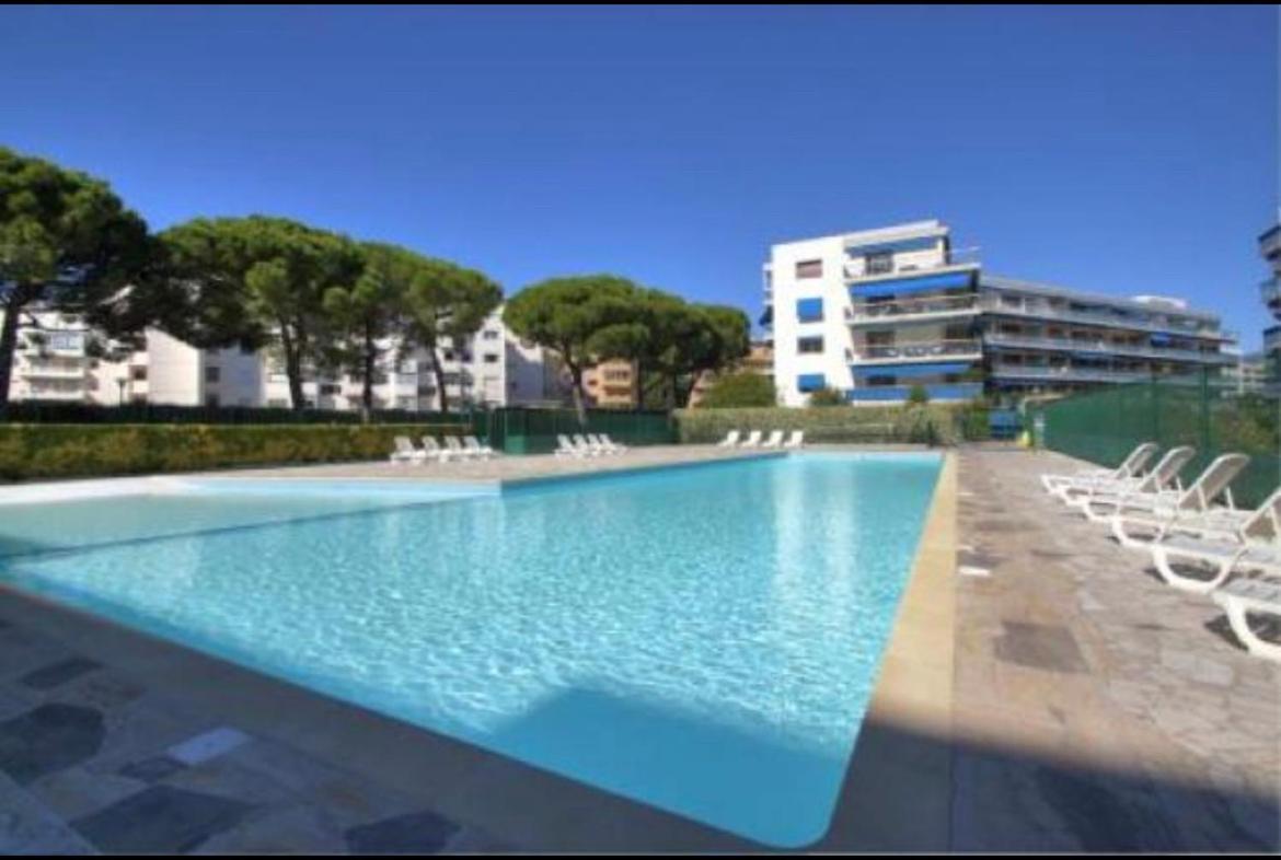 Front De Mer,Plage, Piscine, Parking Cagnes-sur-Mer Exterior foto